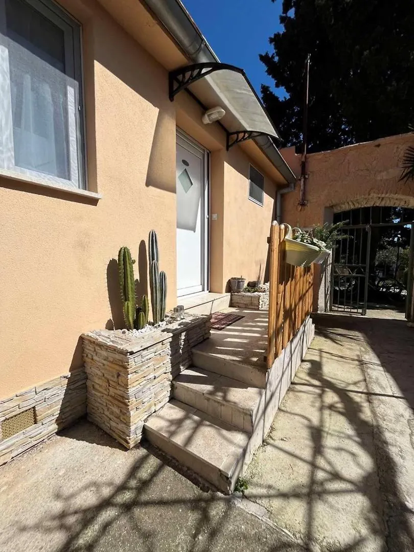 City Centre Apartment With Terrace 2 Pula